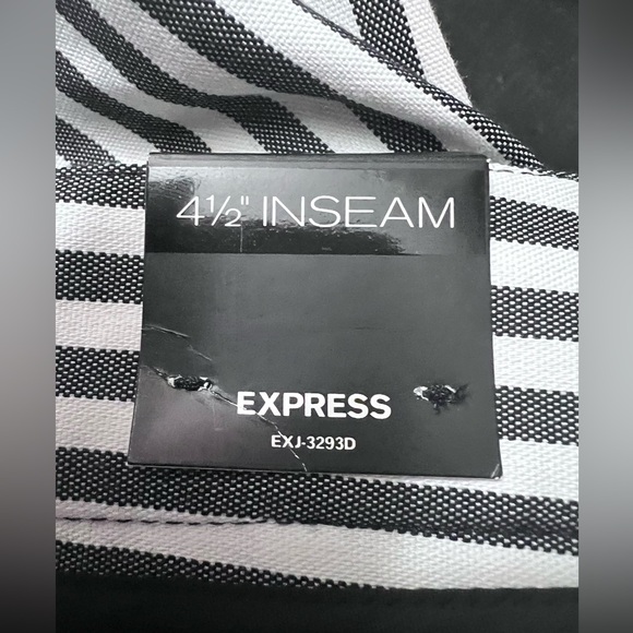 NWT Express black and white stripes short size 4 - Picture 3 of 8